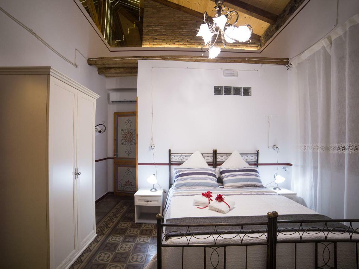 Villa Teresa Santa Teresa Di Riva Exterior foto