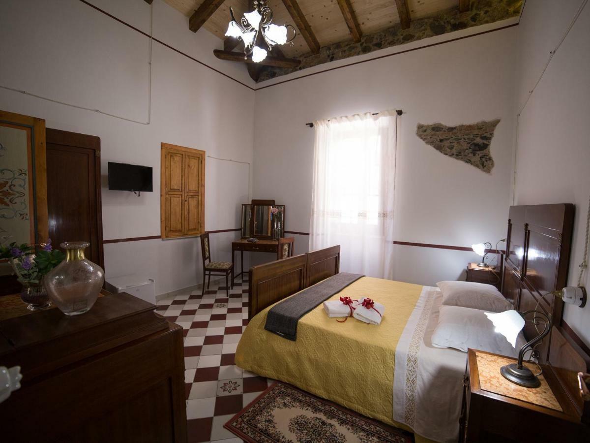 Villa Teresa Santa Teresa Di Riva Exterior foto