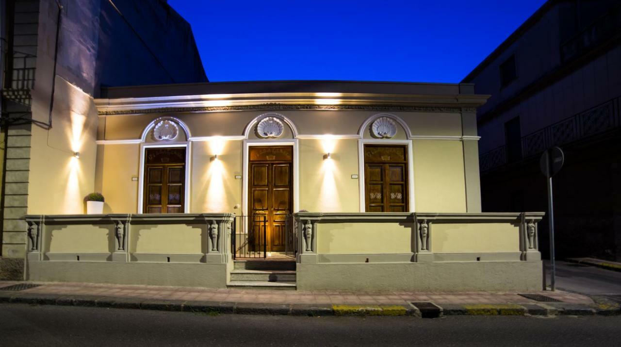 Villa Teresa Santa Teresa Di Riva Exterior foto